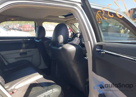 2006 Chrysler 300C Srt8 z USA, uszkodzony, nr VIN 2C3LA73W56H368573